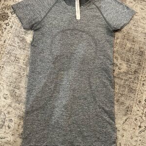 Lululemon Swiftly tech